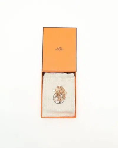 Pre-owned Hermes Hermès Heritage Equestre Pendant In Gold
