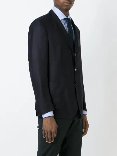 三纽扣西装夹克