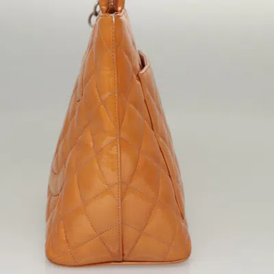 Pre-owned Chanel Medaillon Beige Patent Leather Tote Bag ()