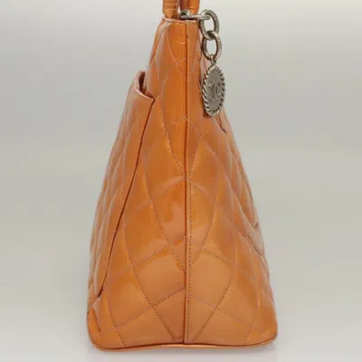 Pre-owned Chanel Medaillon Beige Patent Leather Tote Bag ()