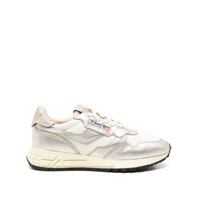 Autry Low Top Silhouette Sneakers With Contrast Sole