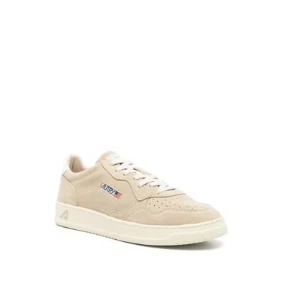 Autry Medalist Sneakers In White And Black With Suede