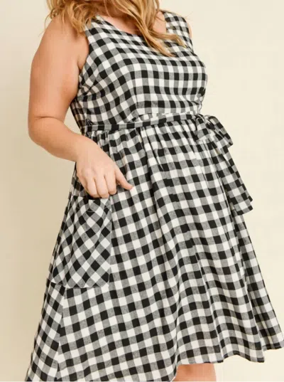 Gilli Take Me Back Plaid Dress - Plus In White/black