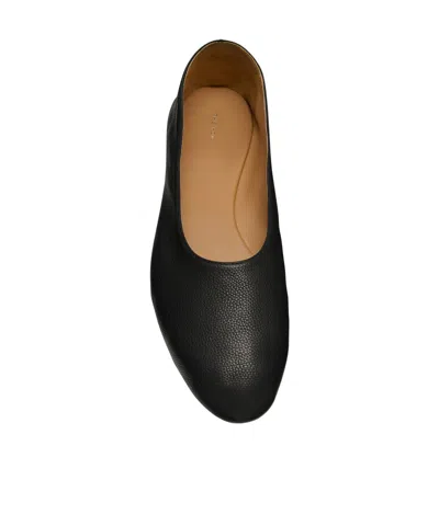 The Row Awar Leather Flats In Black