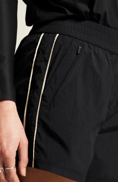 Craft Join Wind Shorts In Black