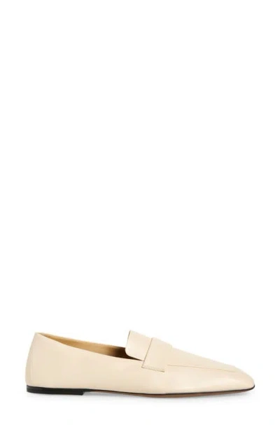 The Row Leather Square-toe Loafers In Nude