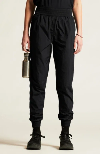 Craft Join Wind Joggers In Black