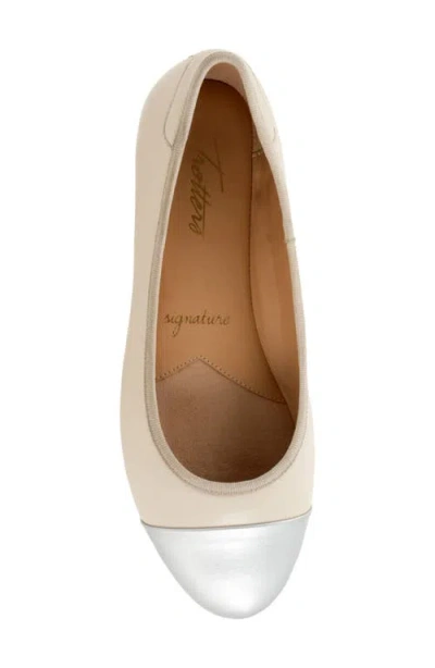 Trotters Clara Cap Toe Flat In White