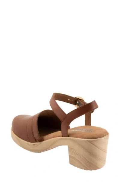 Softwalk ® Fillmore Ankle Strap Platform Clog
