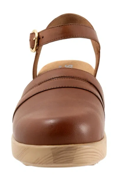 Softwalk ® Fillmore Ankle Strap Platform Clog