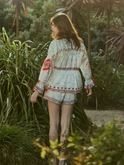 Eddy Isle Top In Neutral