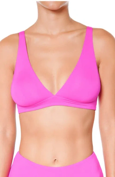 Huit So Chic Triangle Bikini Top In Pink