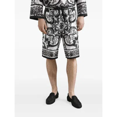 Dolce & Gabbana Maiolica Black And White Shorts With Elastic Drawstring Closure And All-over Print In Silk Man