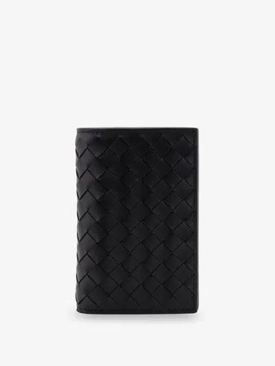 Bottega Veneta Men Leather Card Holder With Intrecciato Motif In Black