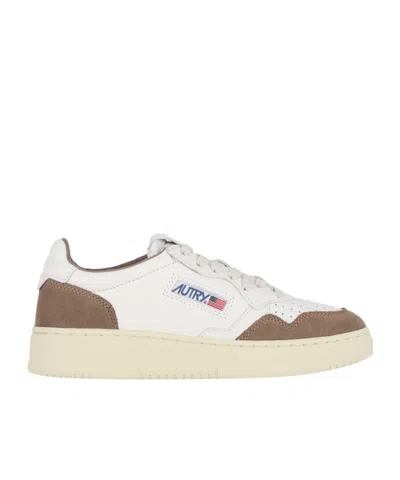 Autry "medalist Low" Sneaker In White