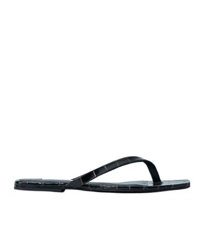 Totême Toteme Leather Thong Sandals In Black