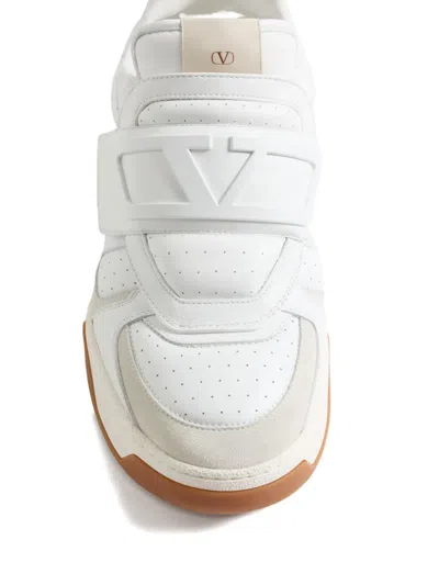 Valentino Sneaker Low Top Joie De Jouer White In White