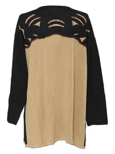 Pre-owned Krizia Embroidery T-shirt