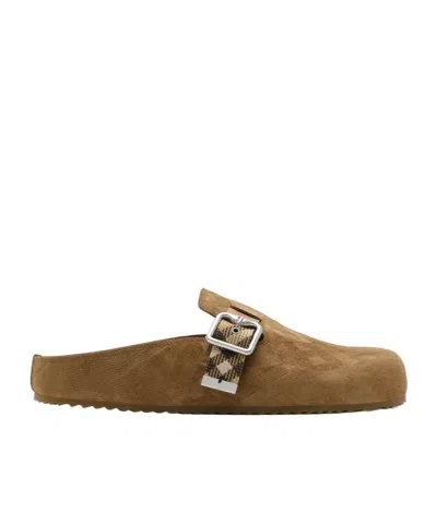 Burberry Suede Slippers With Buckle Detail And Textured Finish In Brown