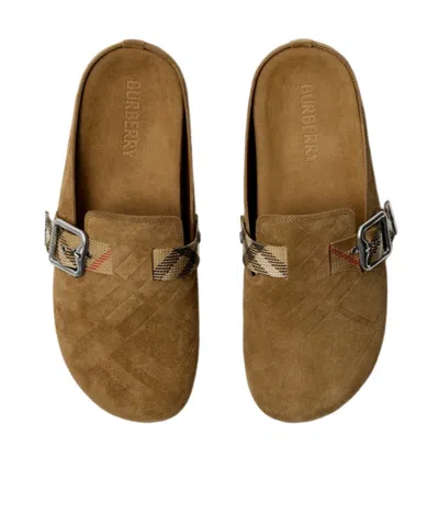 Burberry Suede Slippers With Buckle Detail And Textured Finish In Brown