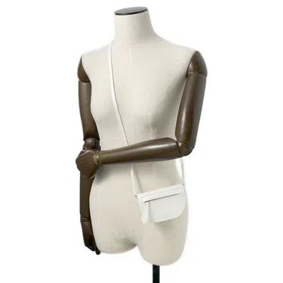 Pre-owned Burberry White Leather Shoulder Bag ()