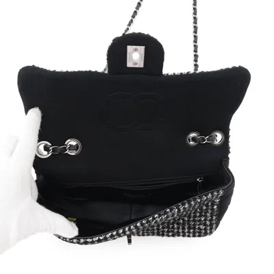 Pre-owned Chanel Black White Tweed Jersey Shoulder Bag ()