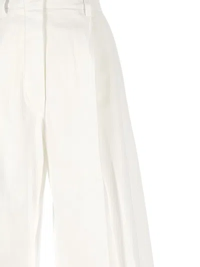 The Latest Chino Sculpture Legs In White
