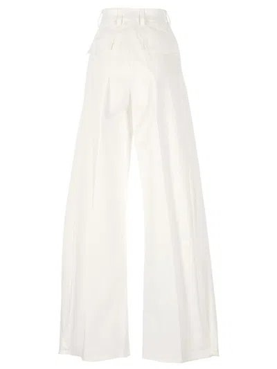 The Latest Chino Sculpture Legs In White