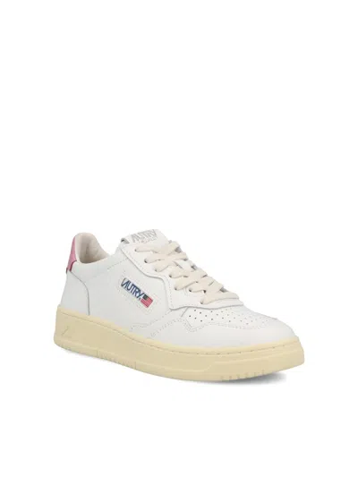 Autry Medalist Low Sneakers In White And Polignac Leather Shoes In White