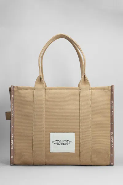 Marc Jacobs The Medium Tote Tote In Brown
