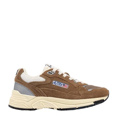 Autry Hyperway Sneakers In Cigar And Silver Mesh And Suede In Neutral