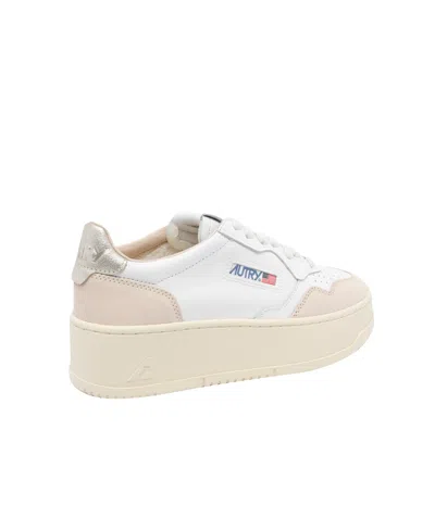 Autry Low Top Medialist Platform Sneakers In White