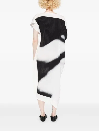 Issey Miyake Shadow Study Pleats Abstract Shift Dress