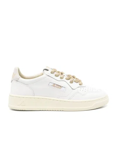 Autry Medalist Low Sneakers In White Leather And Suede Heel Tab In Brown