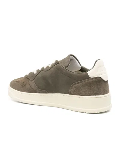 Autry Low Top Suede Panels Sneakers In Gray