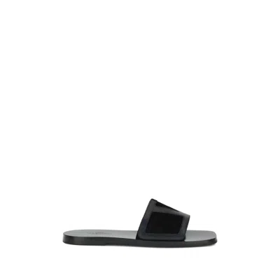 Valentino Garavani Superstar Leather Sandals For Modern Elegance In Black