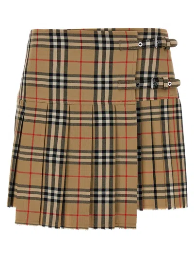 Burberry Pleated High Waist Check Pattern Kilt Skirt With Buckle
