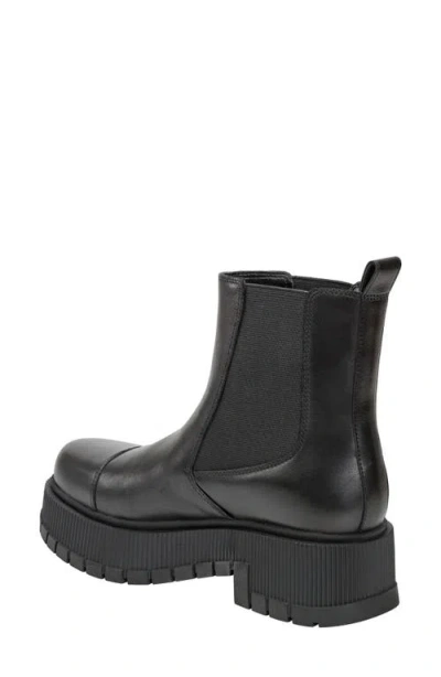 Marc Fisher Ltd Bermuda Lug Sole Chelsea Boot