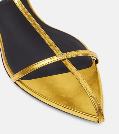 金属感皮革凉鞋