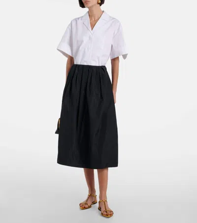 金属感皮革凉鞋