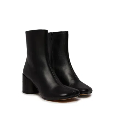 Mm6 Maison Margiela Mm6 By Maison Margiela Ankle Boots With Distinctive Seam Detail And Block Heel In Black