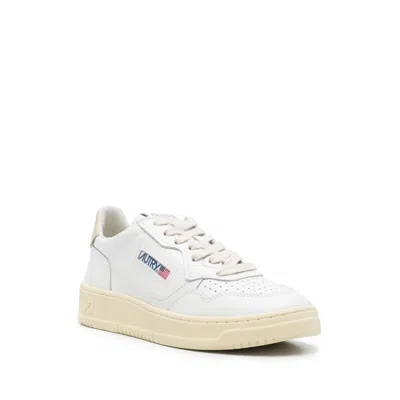 Autry Medalist Leather Low-top Sneakers In White