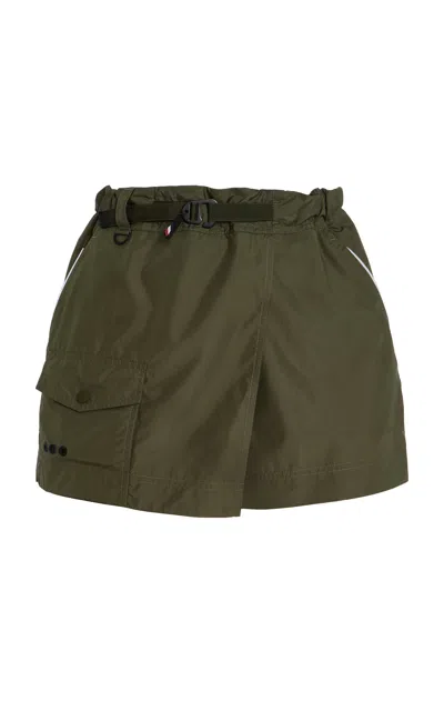 Moncler Shell Cargo Mini Skort In Green