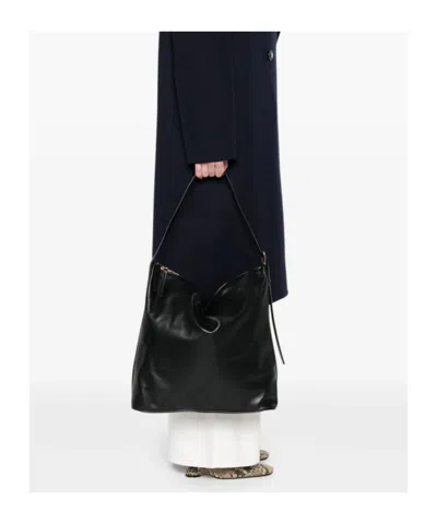 Apc A.p.c. Women Vera Leather Shoulder Bag In Black