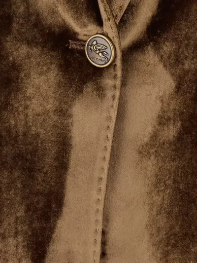 天鹅绒单扣西装夹克