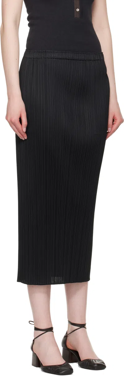 Issey Miyake Midi Skirt Featuring Pleated Design