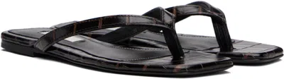 Totême Toteme Leather Thong Sandals In Black