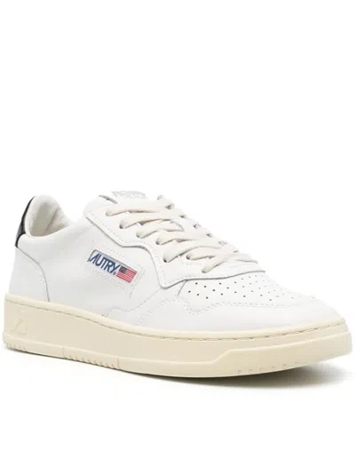Autry Sneakers 01 Medalist In White