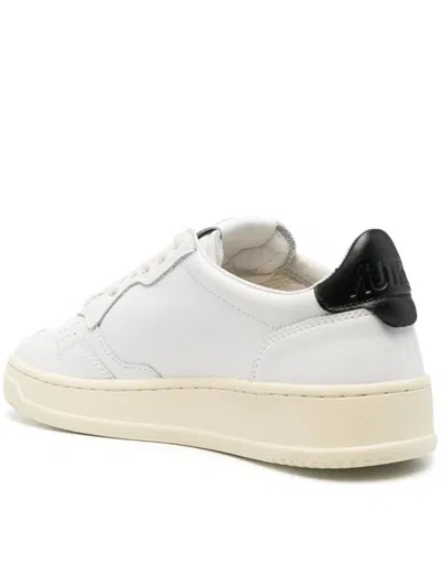 Autry Sneakers 01 Medalist In White