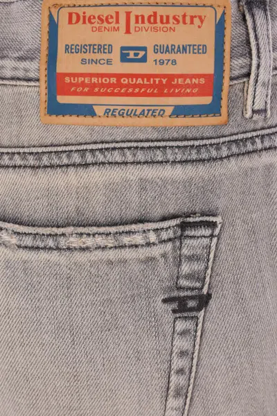 Diesel Wide-leg High-waist Denim Jeans With Five Pockets In Gray